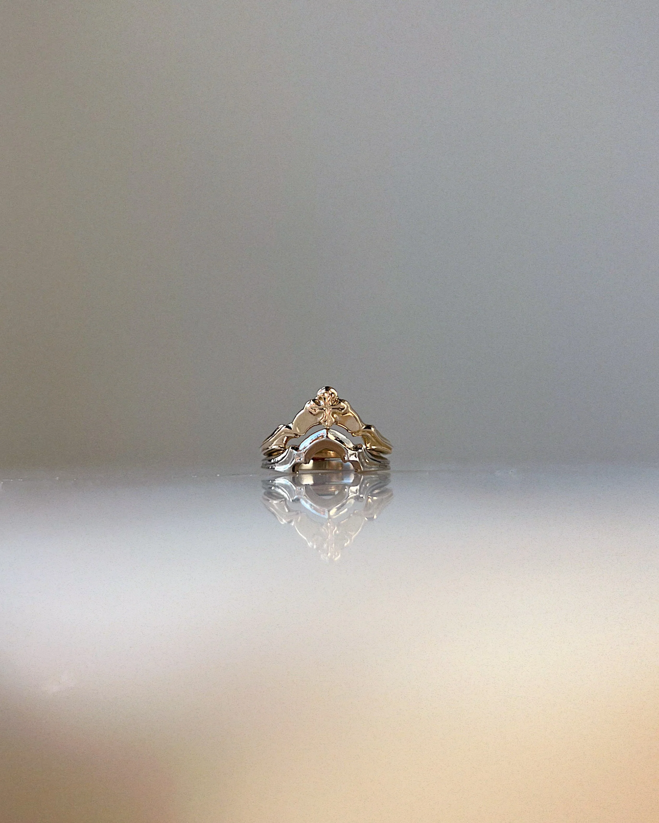 Alcove Shadow // Gold - Image 3