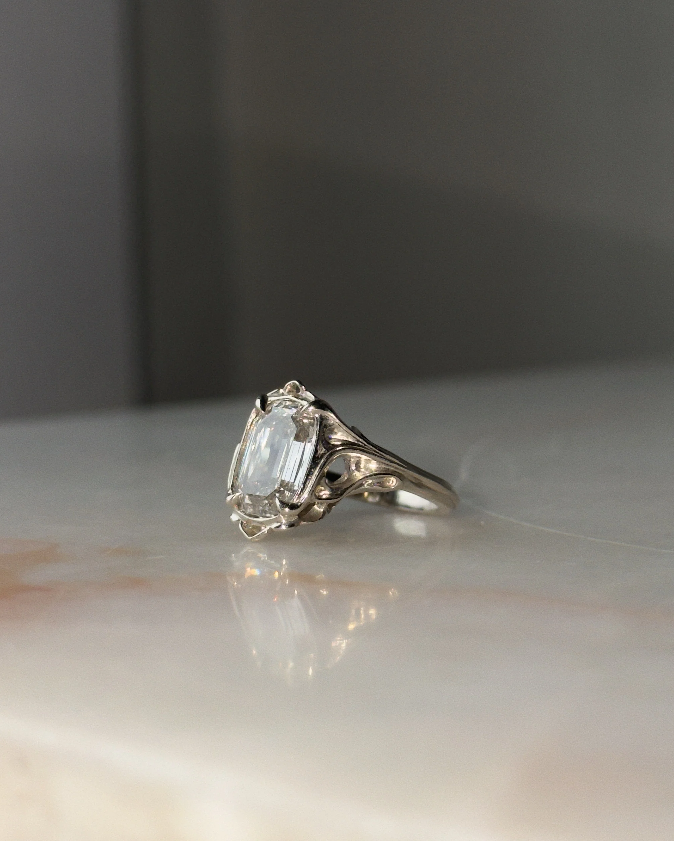 Coup De Fouet! // 14kw + 4.12ct Diamond - Image 2