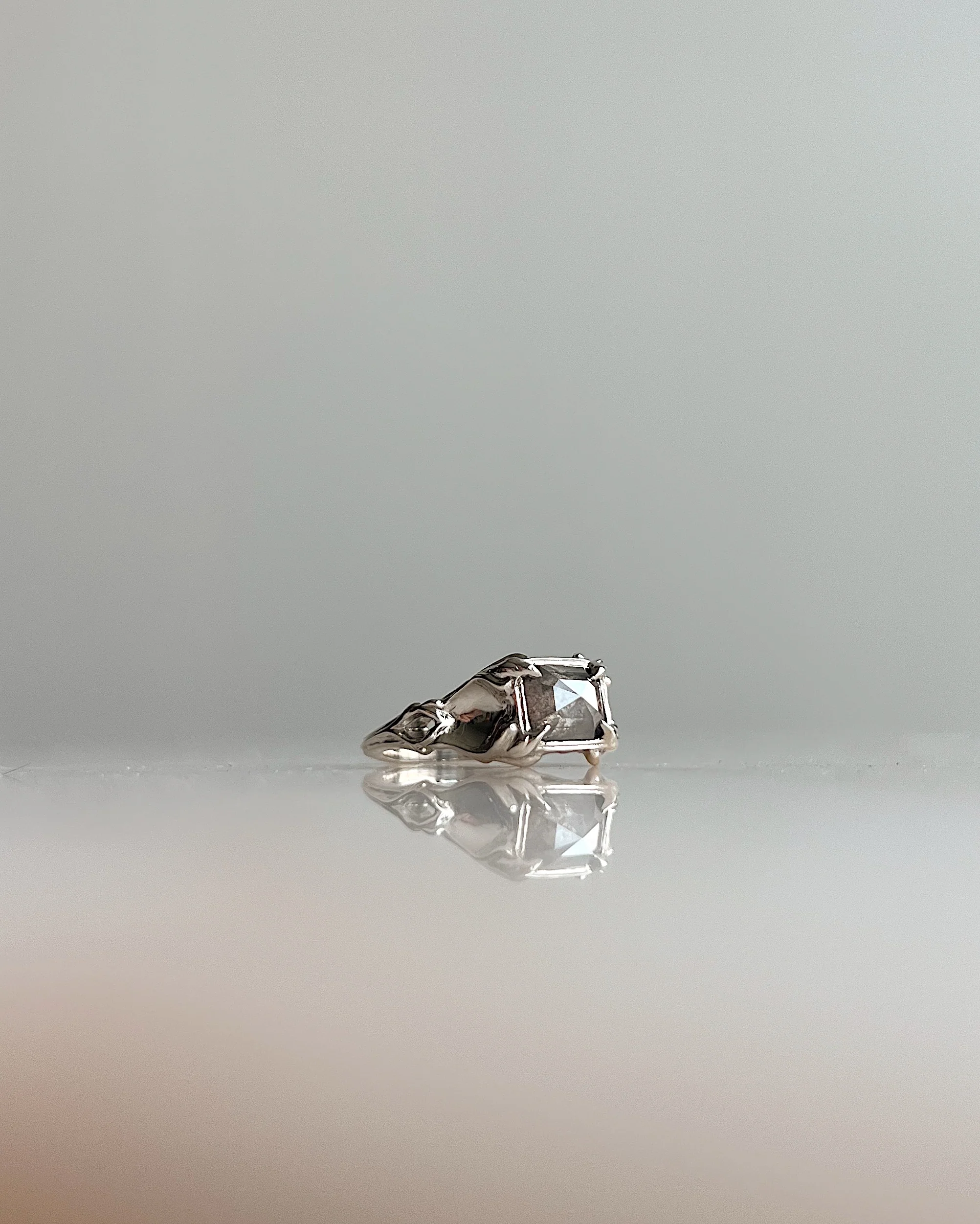 Mausoleum // 14kw + 1.49ct Diamond - Image 2
