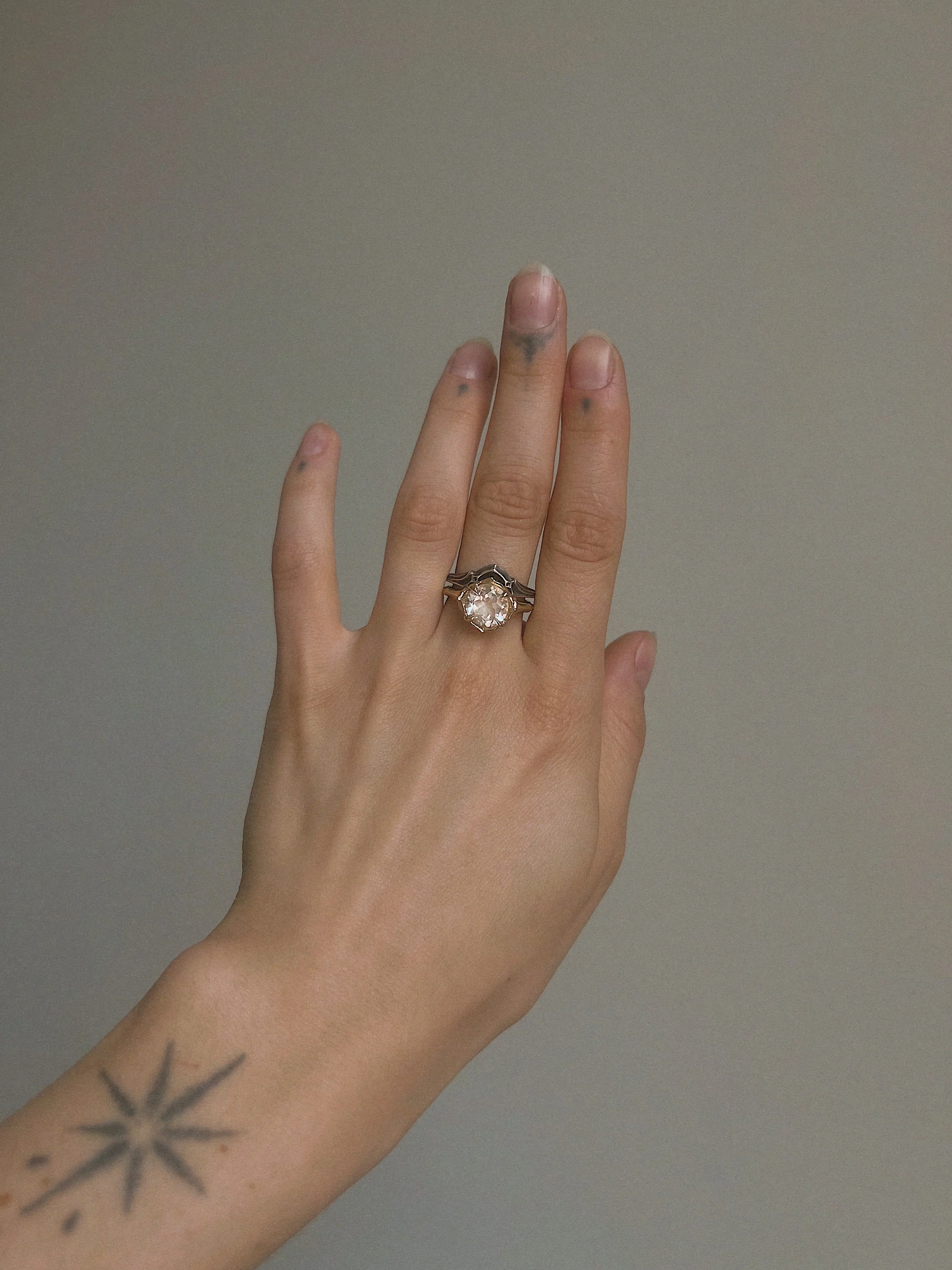 Daphne // Gold - Image 12