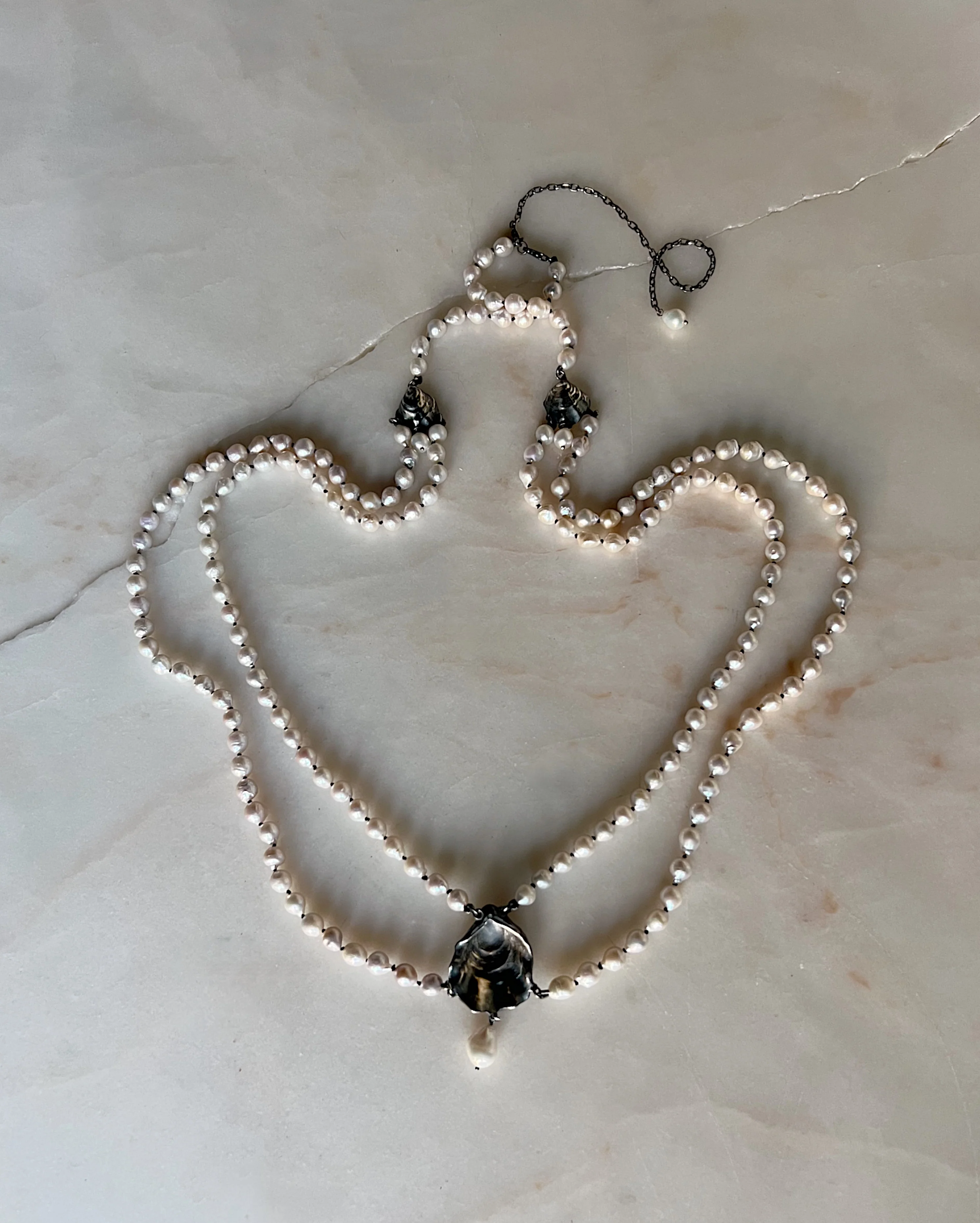 Divers //  Freshwater Baroque Pearl Necklace