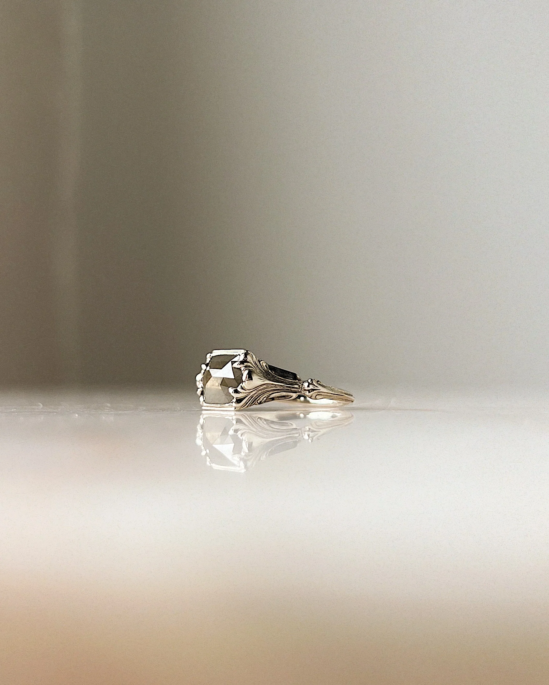 Mausoleum II // 14kw + 1.53ct Diamond