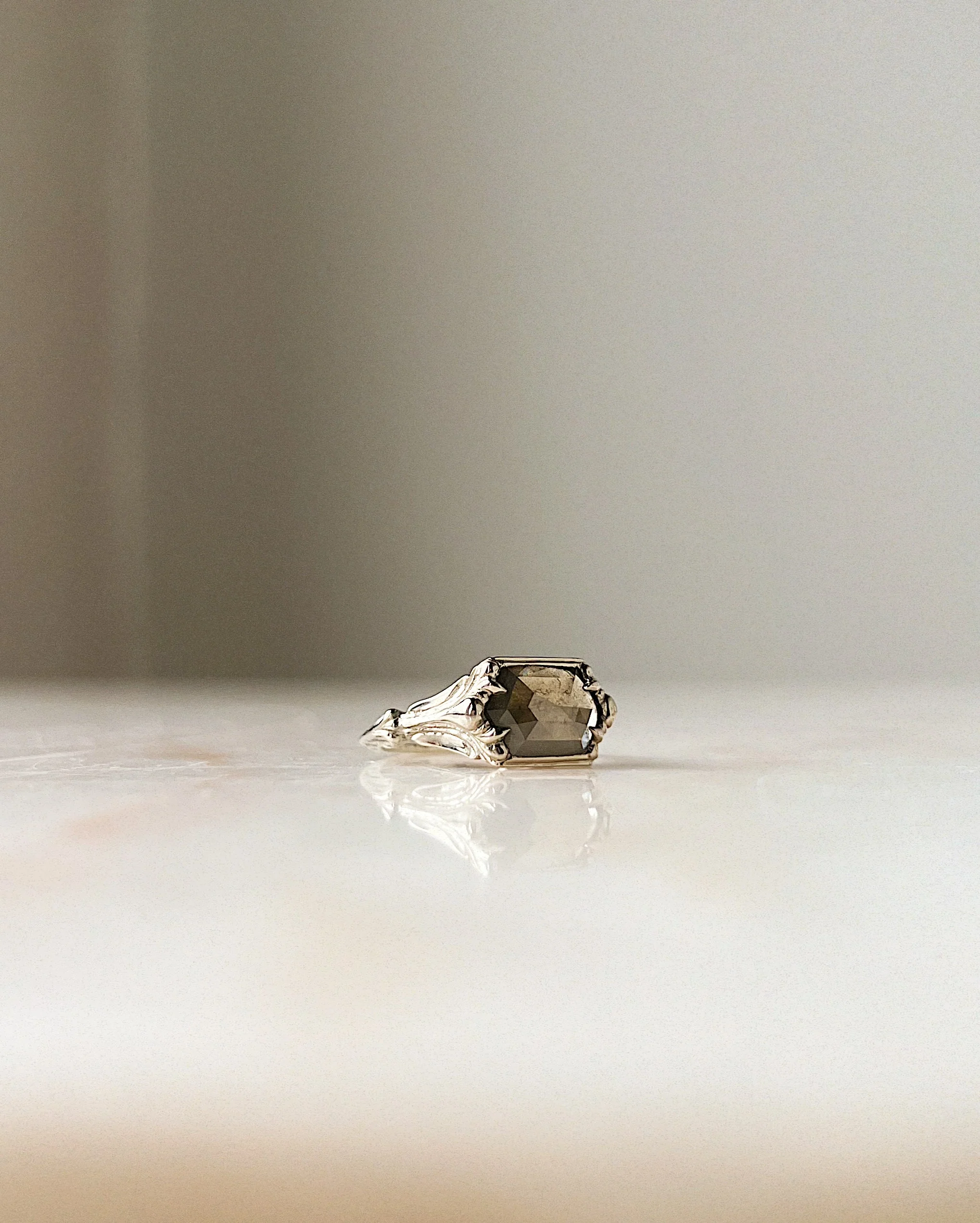 Mausoleum II // 14kw + 1.53ct Diamond - Image 3