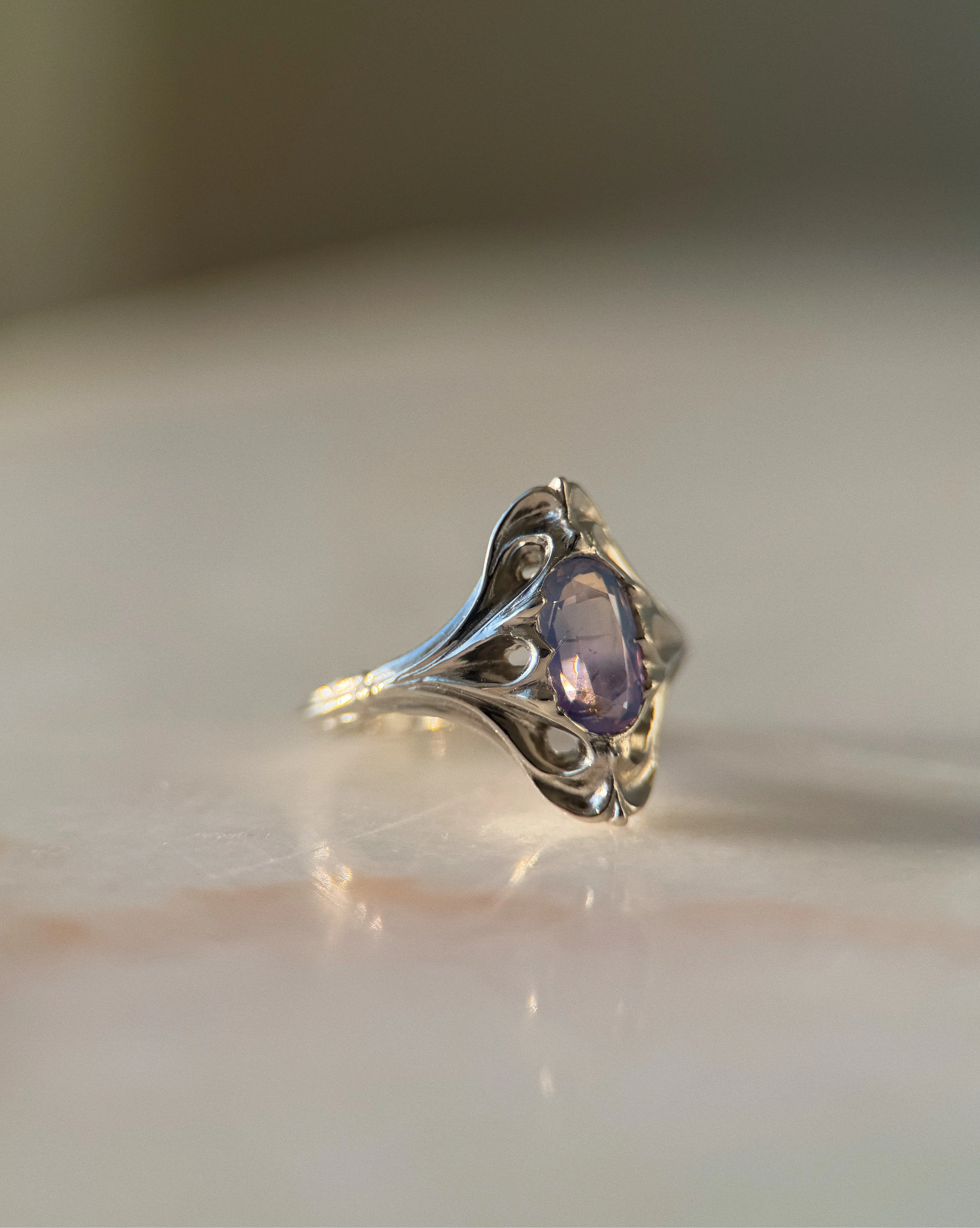 Navis // 14kw Gold + 1.54ct Sapphire // 5.75 - Image 4