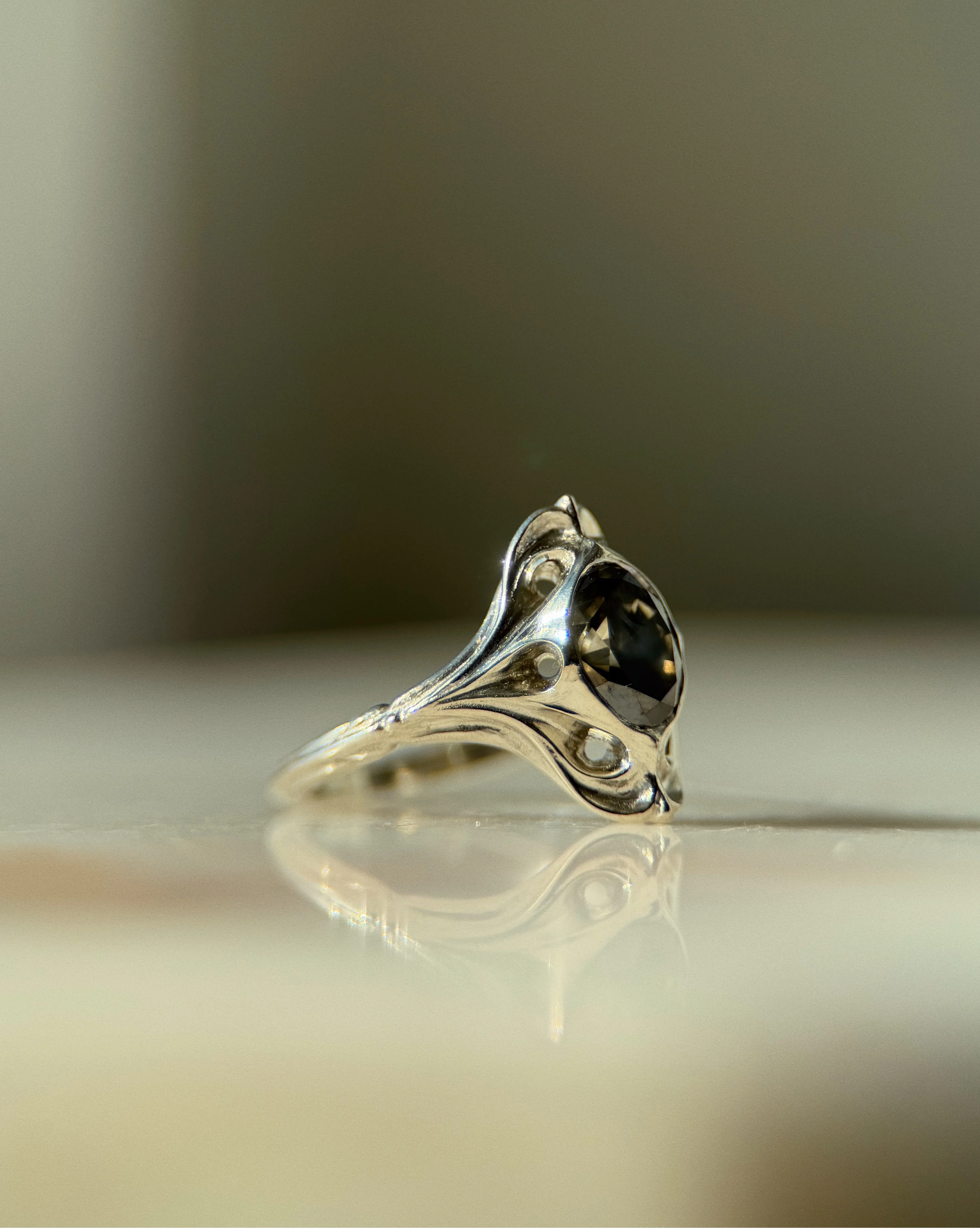Navis ~ 6x8mm ~ Gold - Image 3