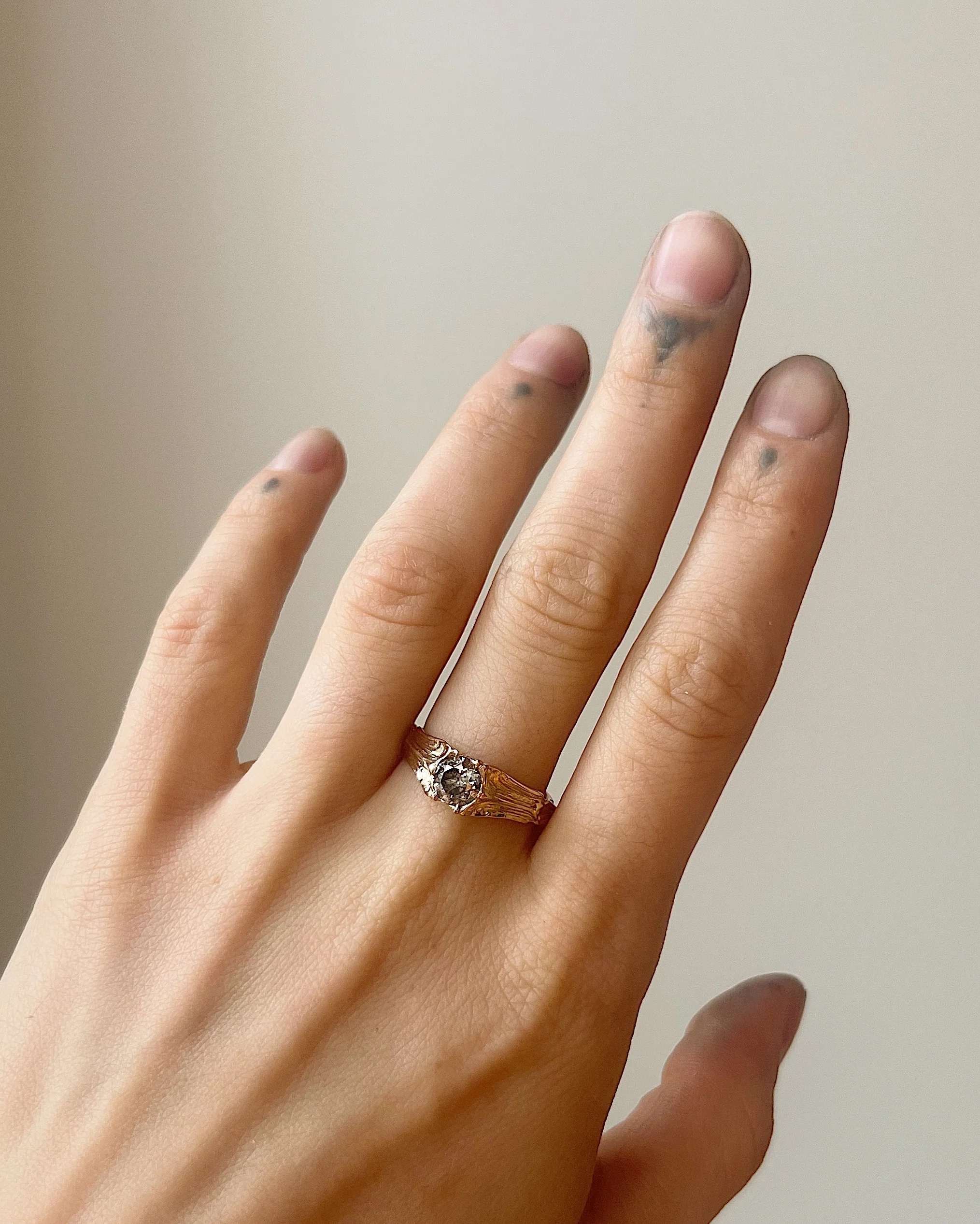 Pillars of the Heart V // 14ky + 0.81ct Diamond - Image 7