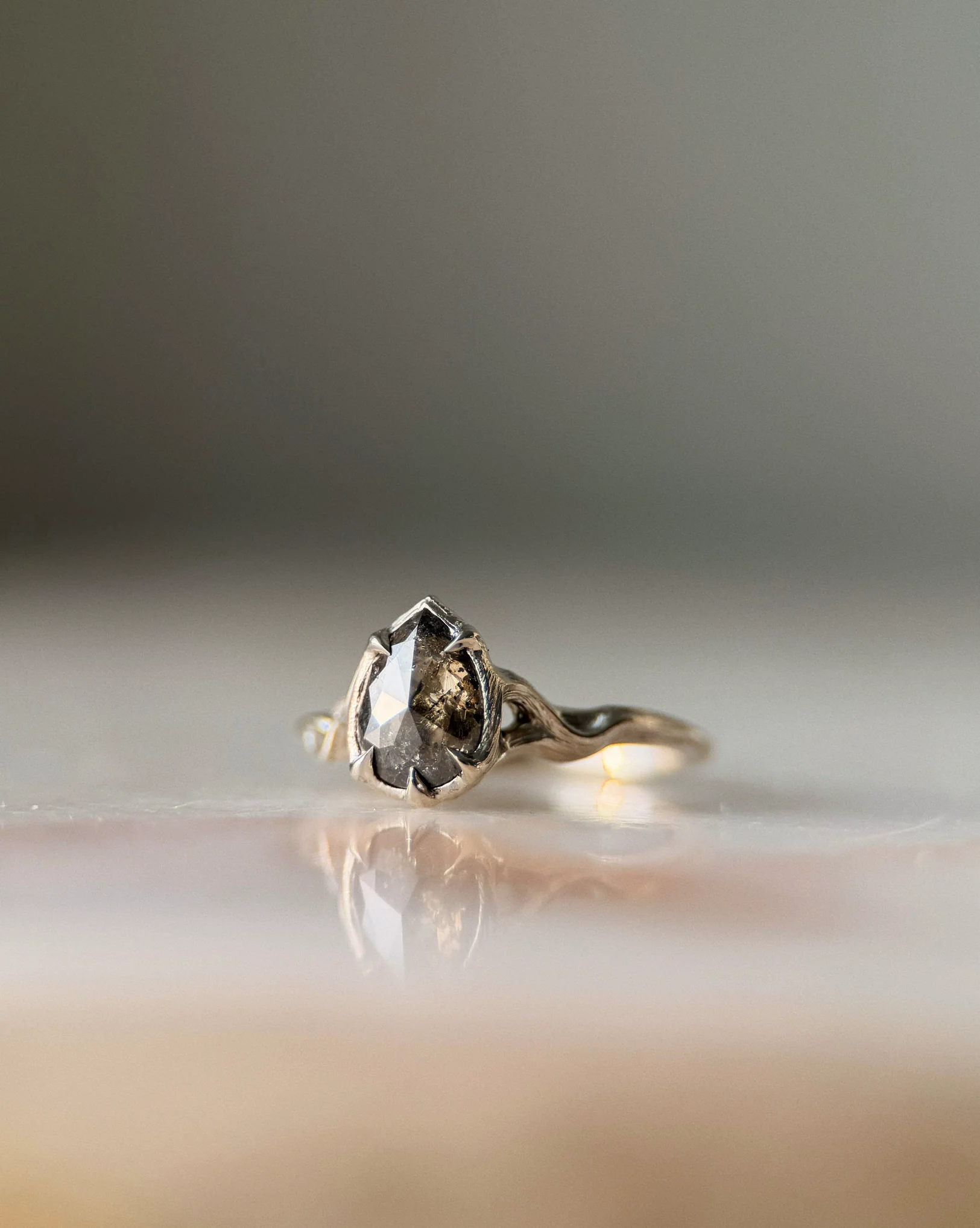 Pyre Pt II ~ 6x8mm ~ Gold - Image 4