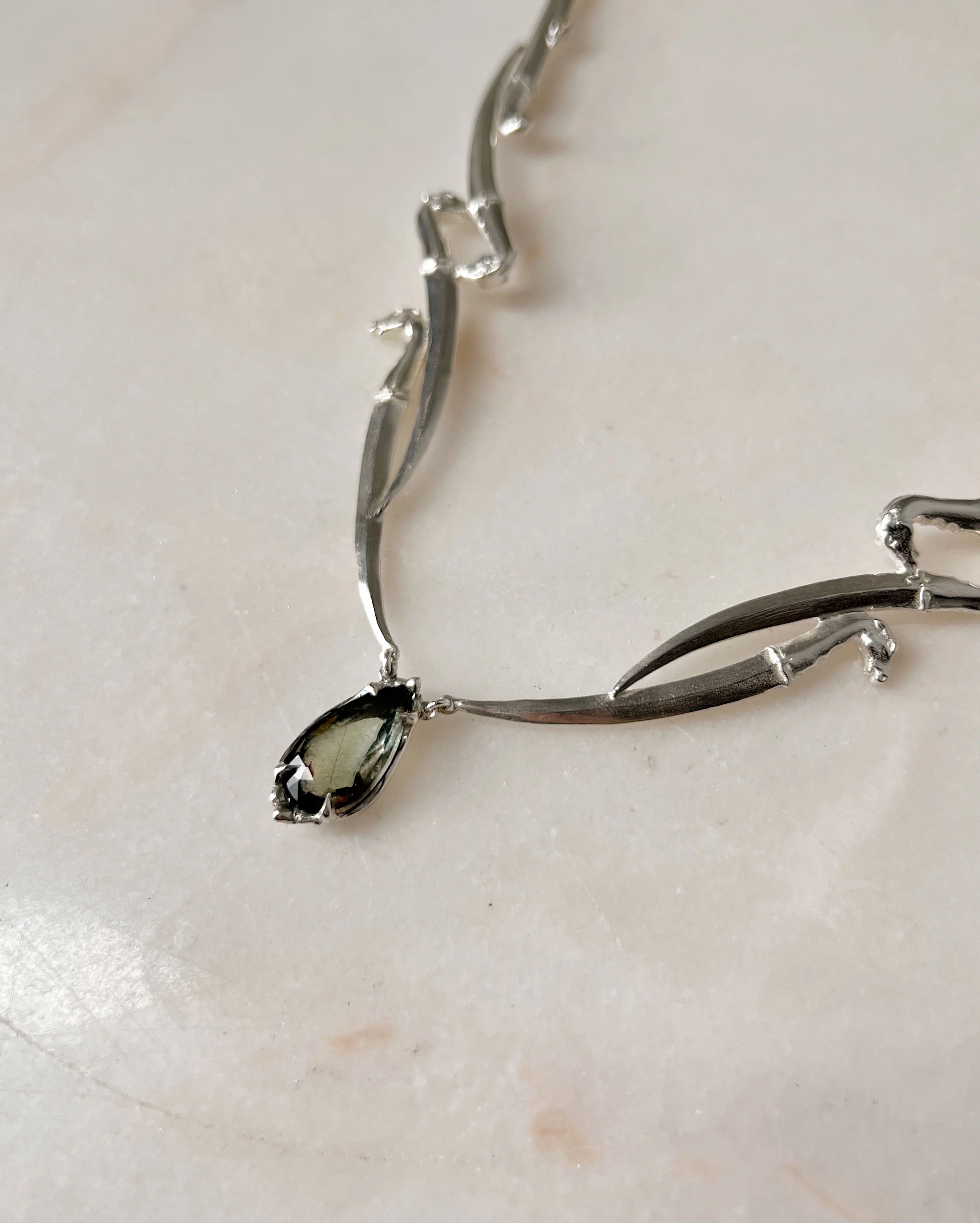 Queen of Swords // Moss Aquamarine Necklace - Image 2
