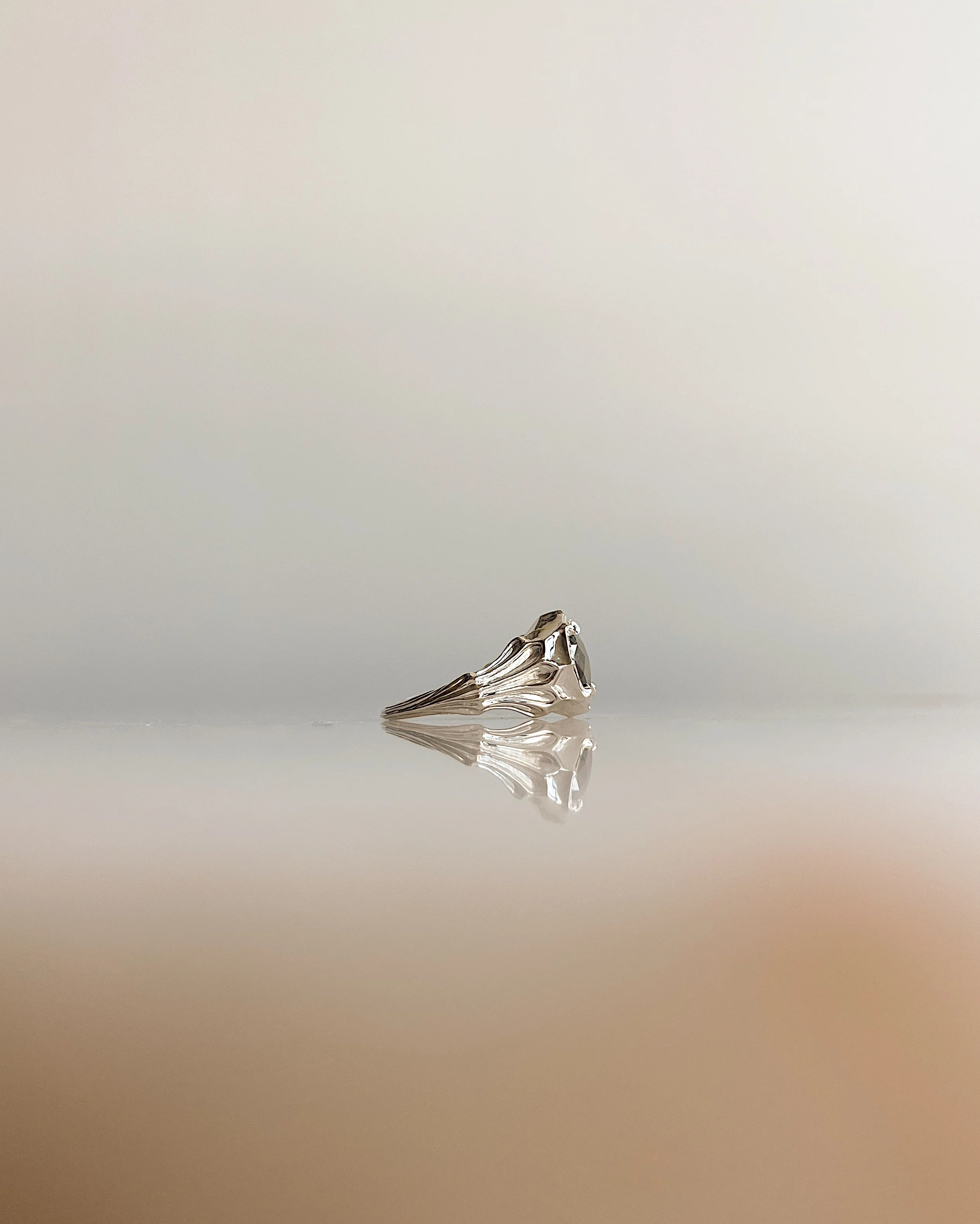The Rose Window // 14kw + 1.44ct Diamond - Image 2