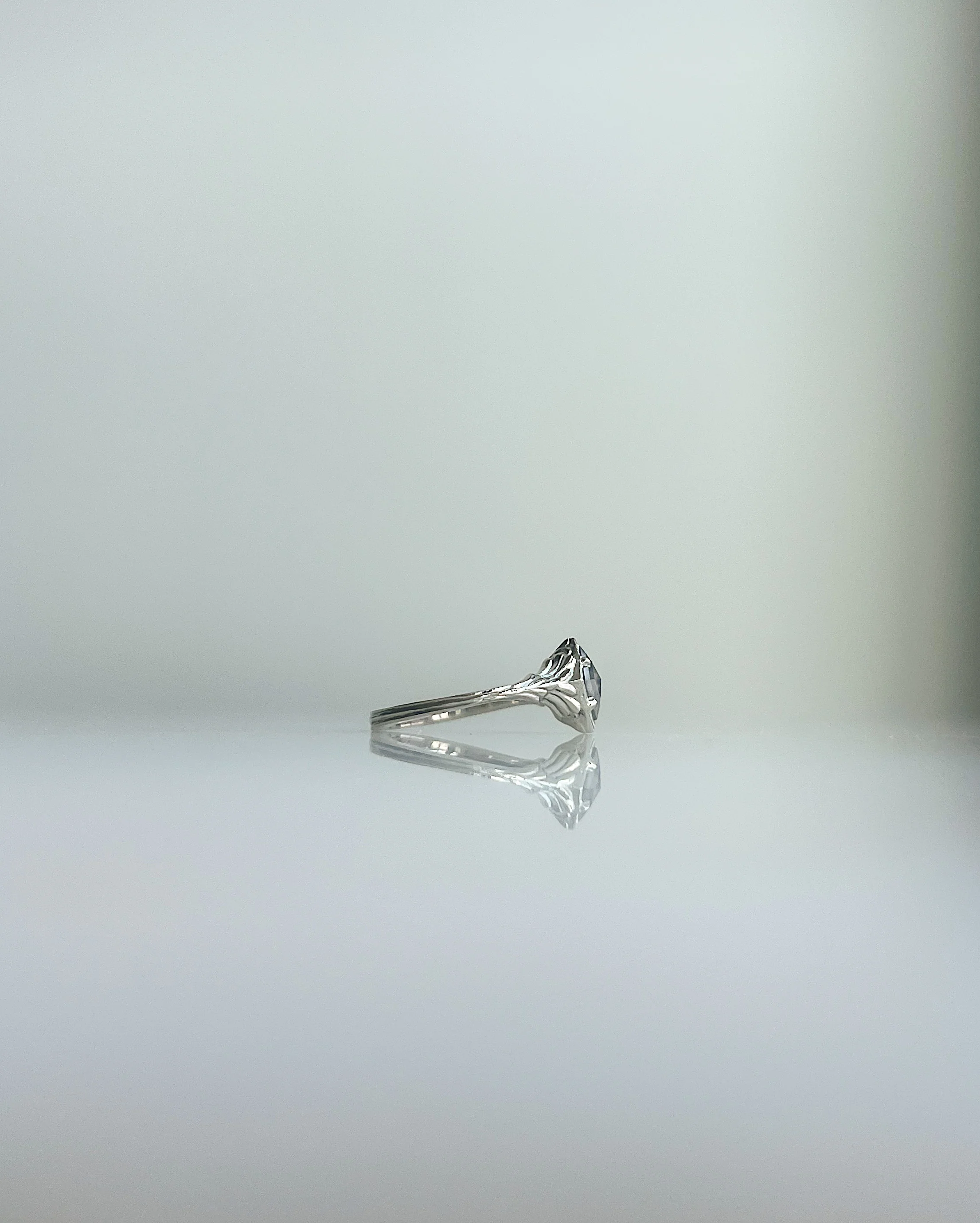 Seraph // 14kw + 0.56ct Diamond - Image 4