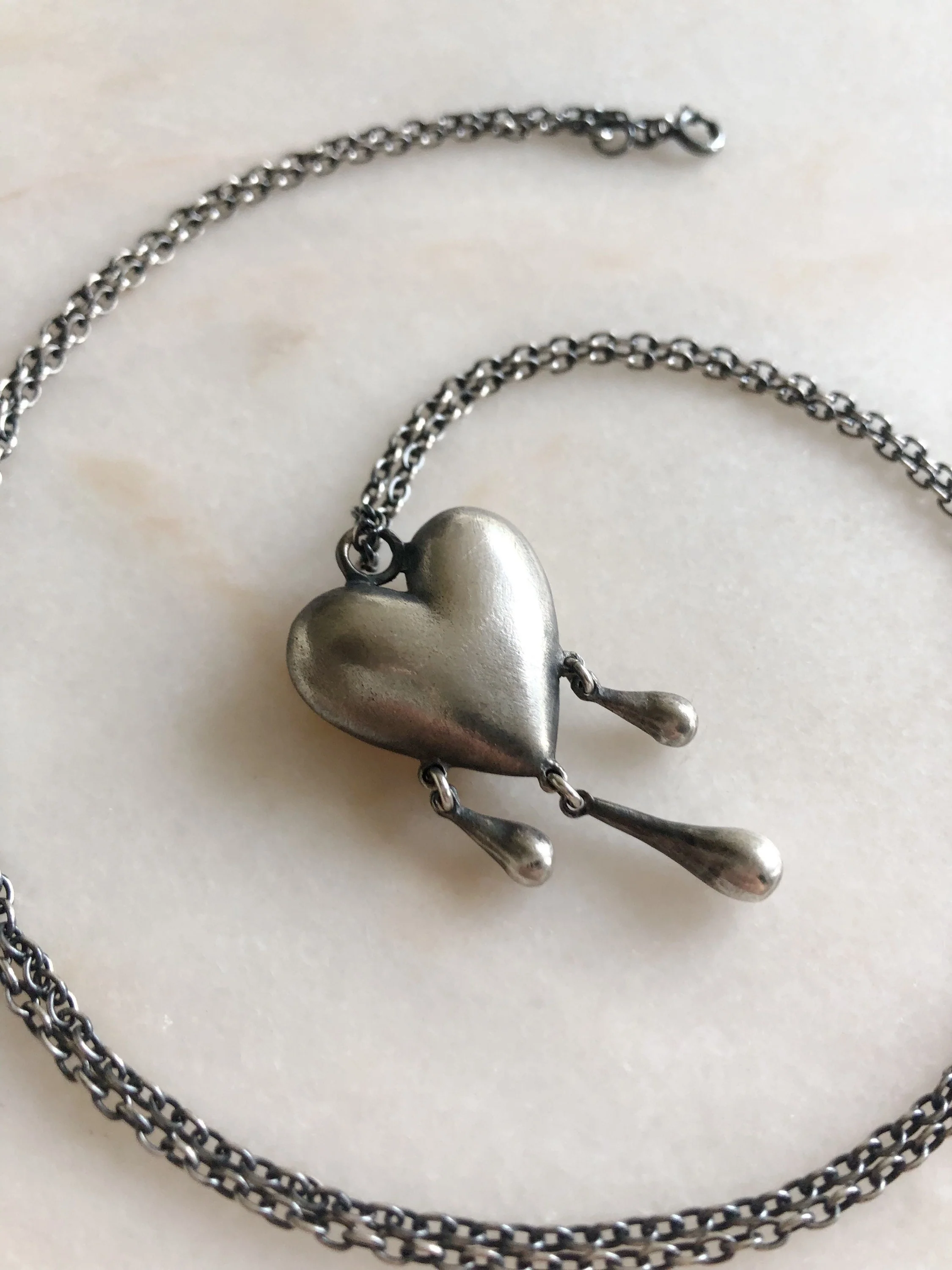 The Heart Overflows // Large // Necklace - Image 2