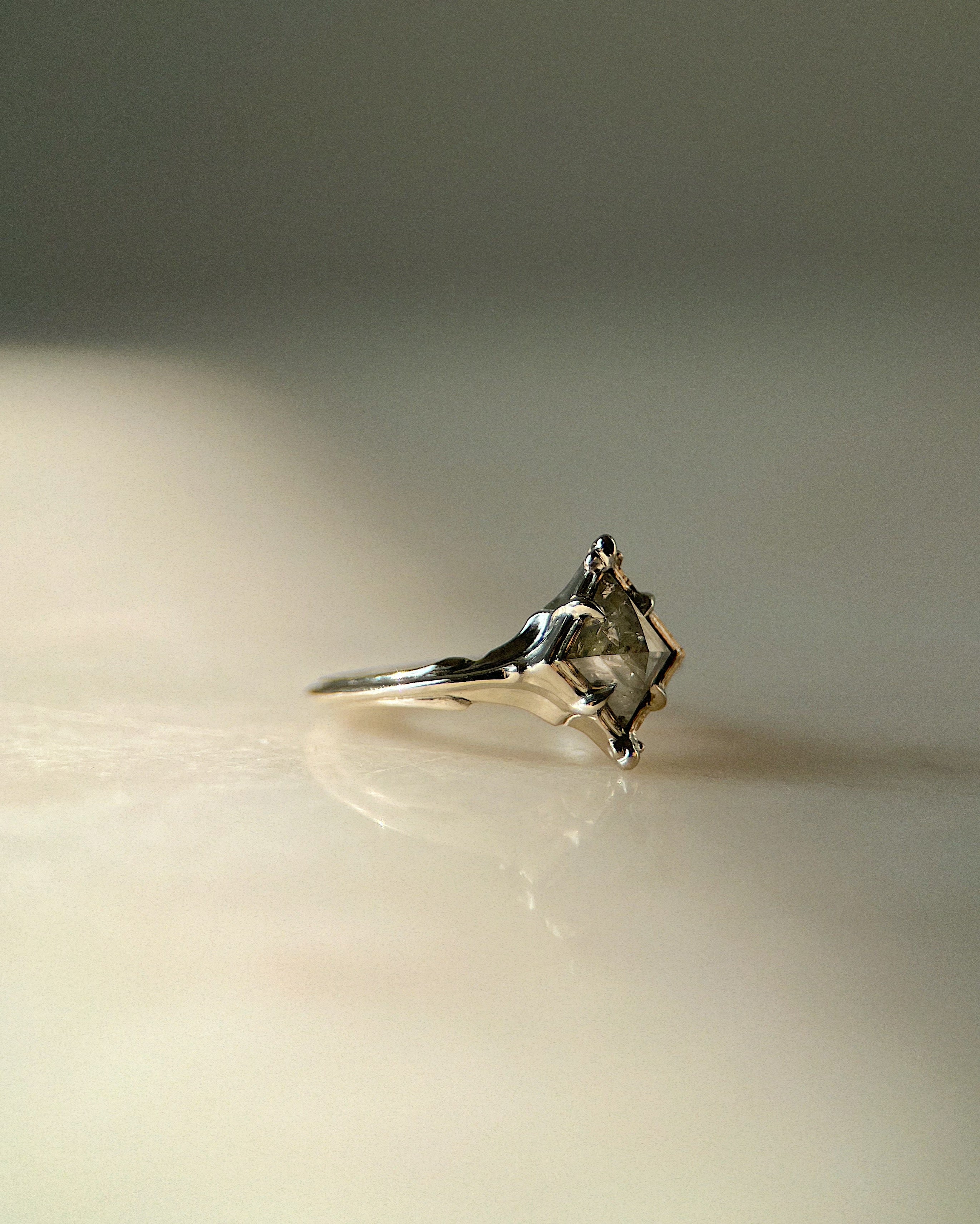 The Mirror Pt II // 14kw + 1.43ct Diamond - Image 5