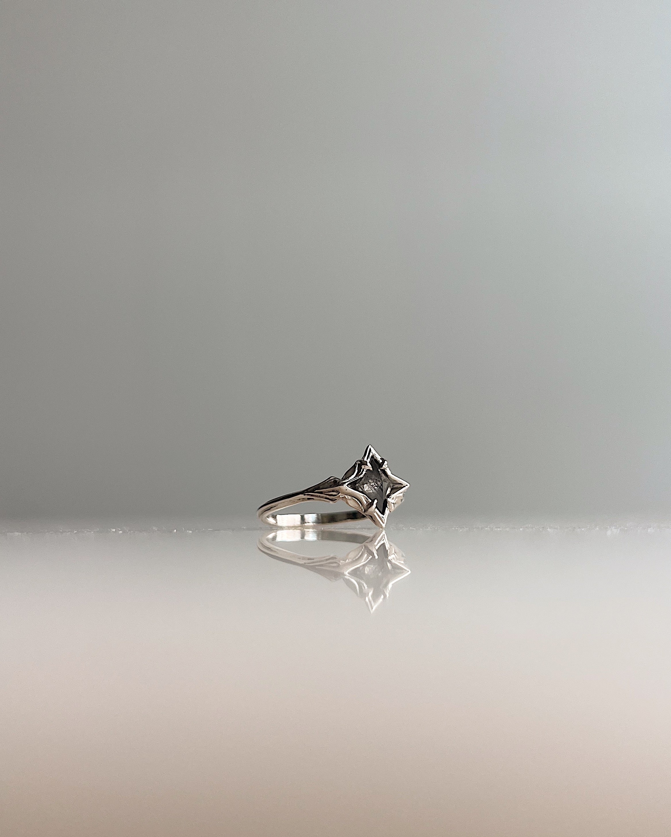 The Star // 14kw + 0.48ct Diamond - Image 3