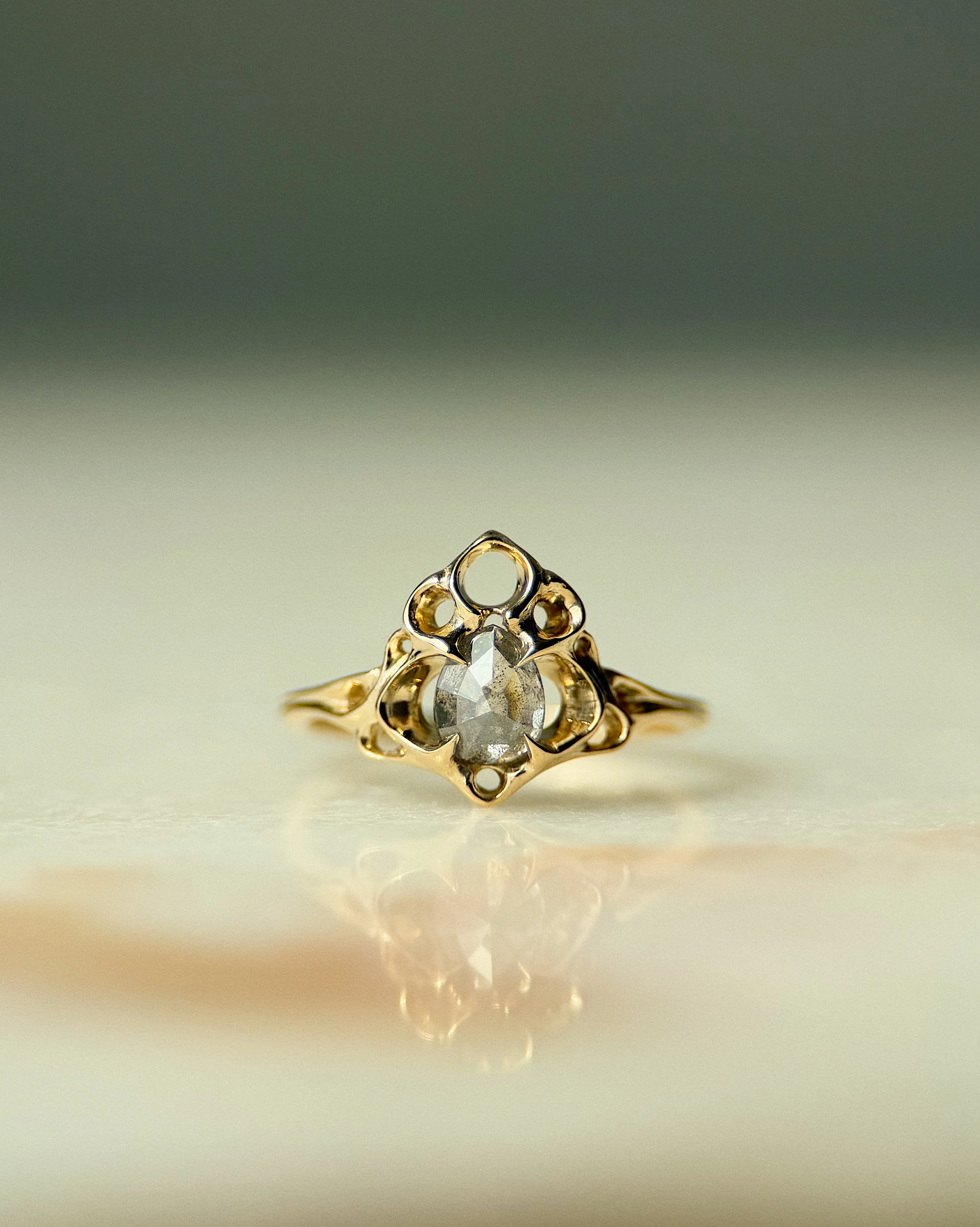 Thrones // 14ky Gold + 0.84ct Salt & Pepper Diamond // 6.75 - Image 6