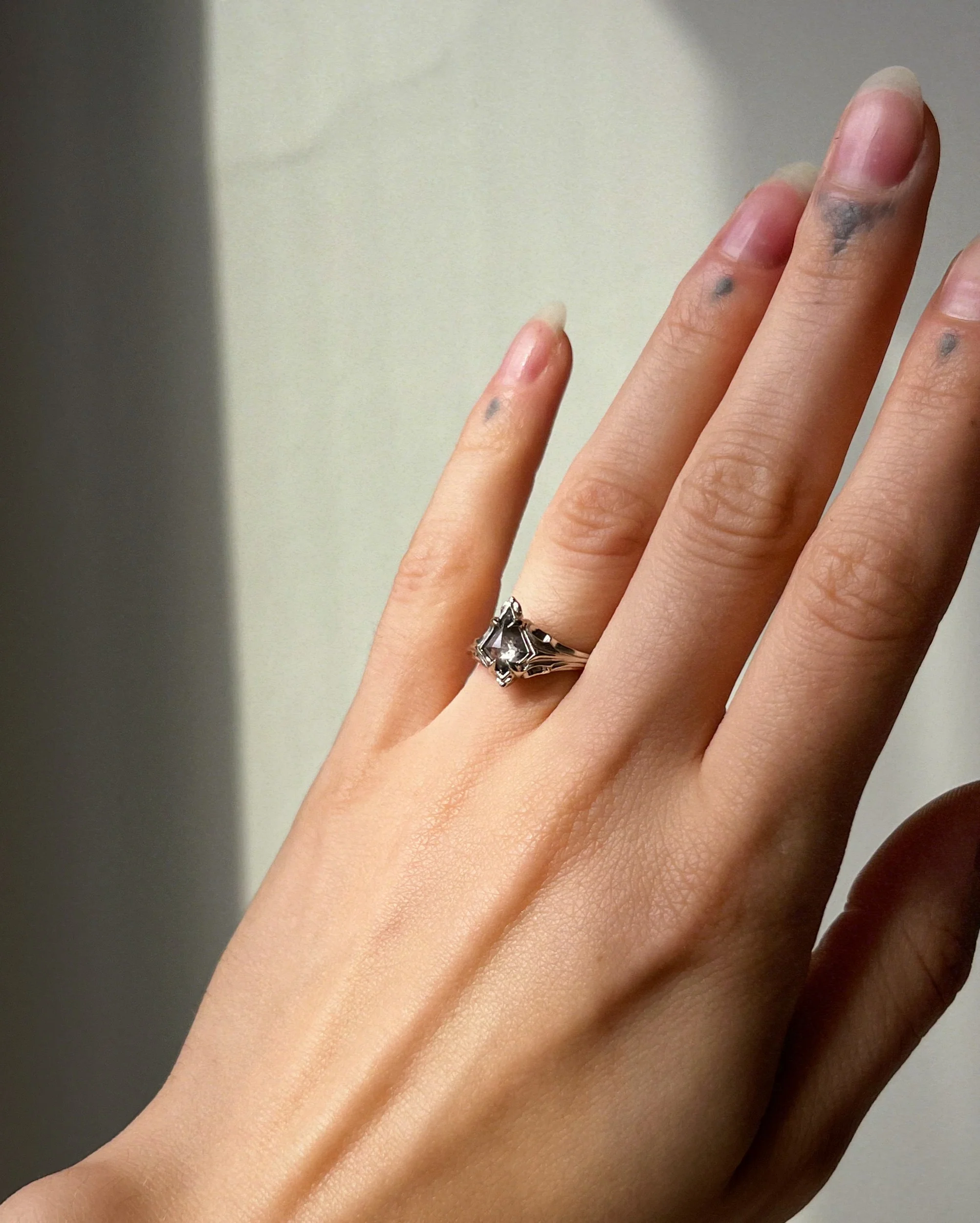 Fortress // 14kw + 0.72ct Diamond - Image 7
