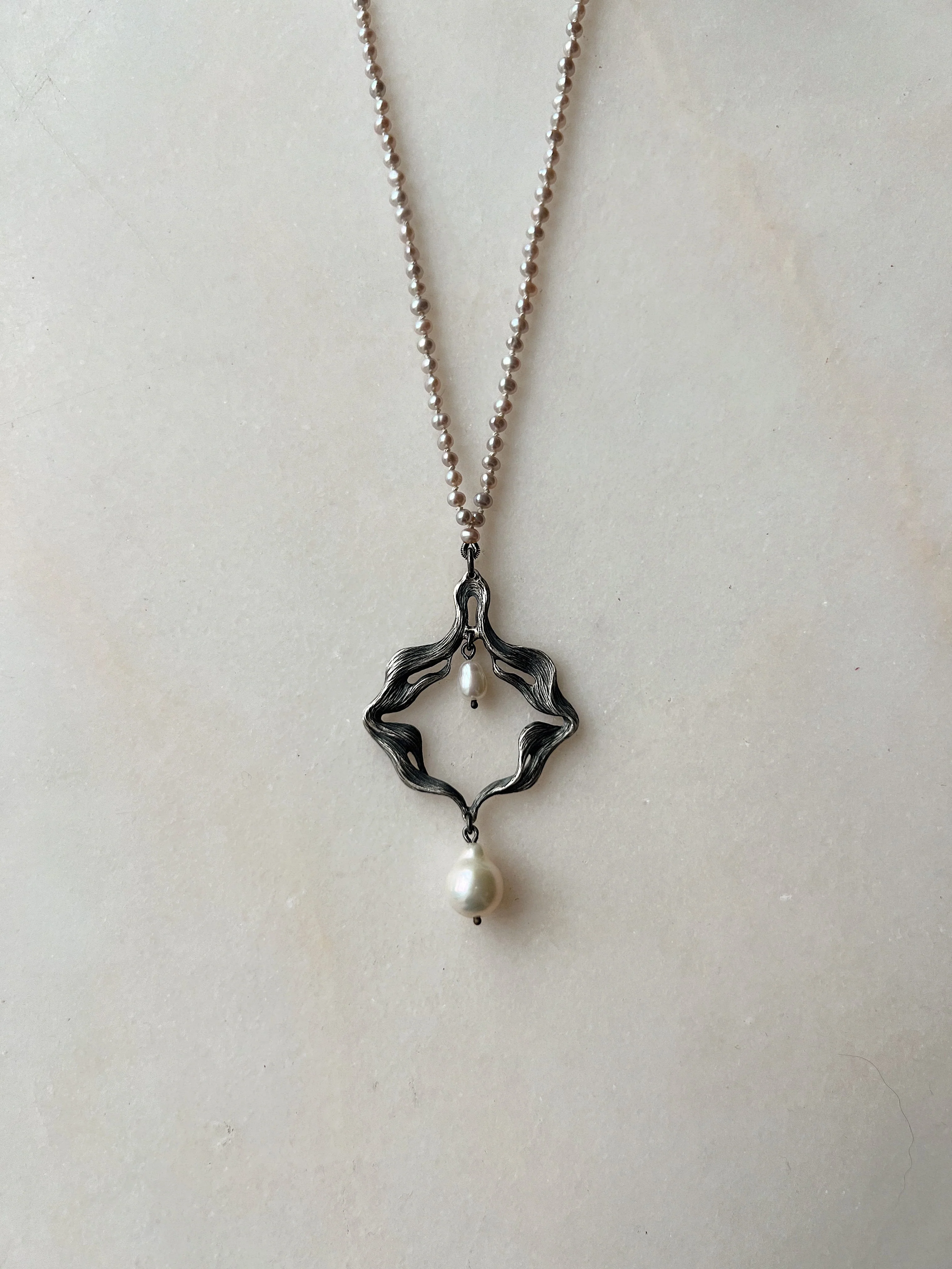 Venus // Freshwater Pearl Necklace